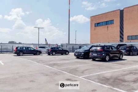 Parcheggio Park B2 Aeroporto Treviso foto 2